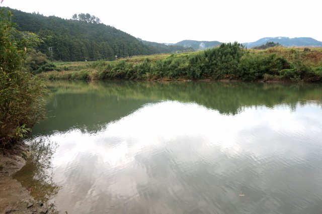 川